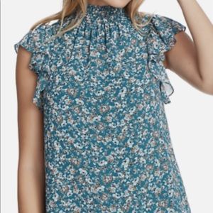 1.STATE Flutter Sleeve Top